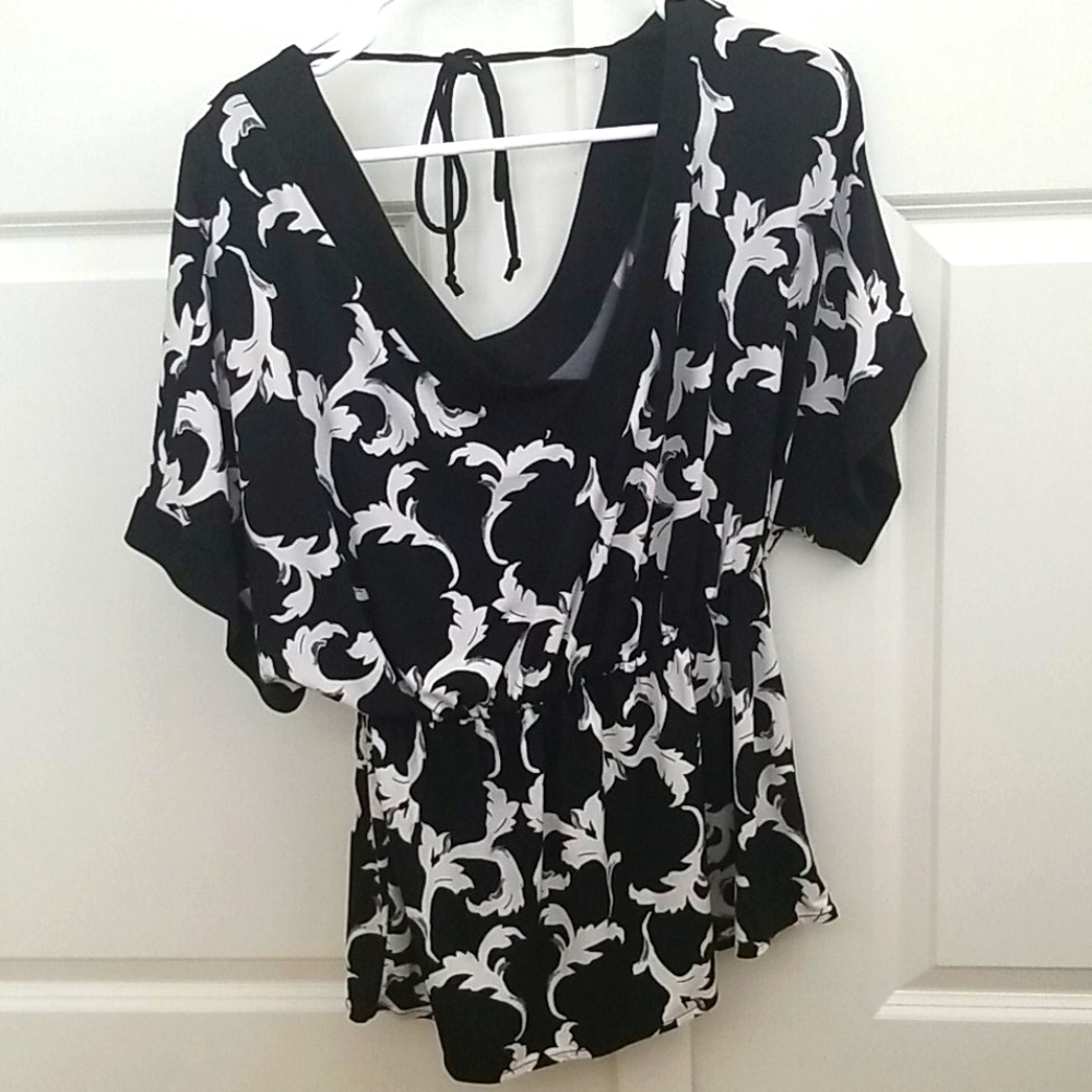 WHBM top size small - Picture 1 of 4